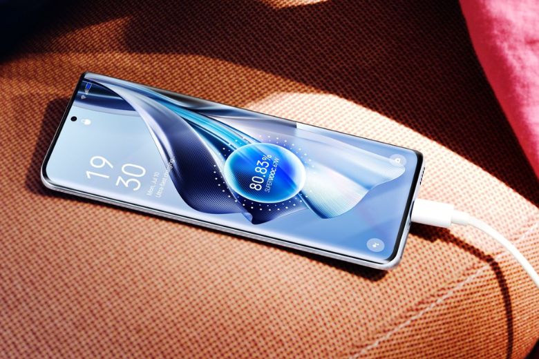 Pin lớn 5000mAh và sạc nhanh 67W của OPPO Reno10 5G
