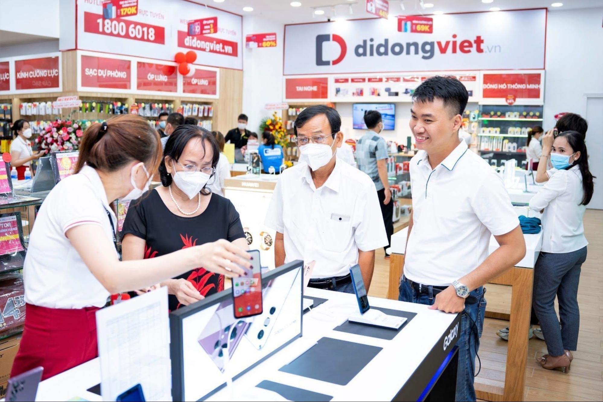 Mua kính cường lực camera chính hãng tại cửa hàng Di Động Việt