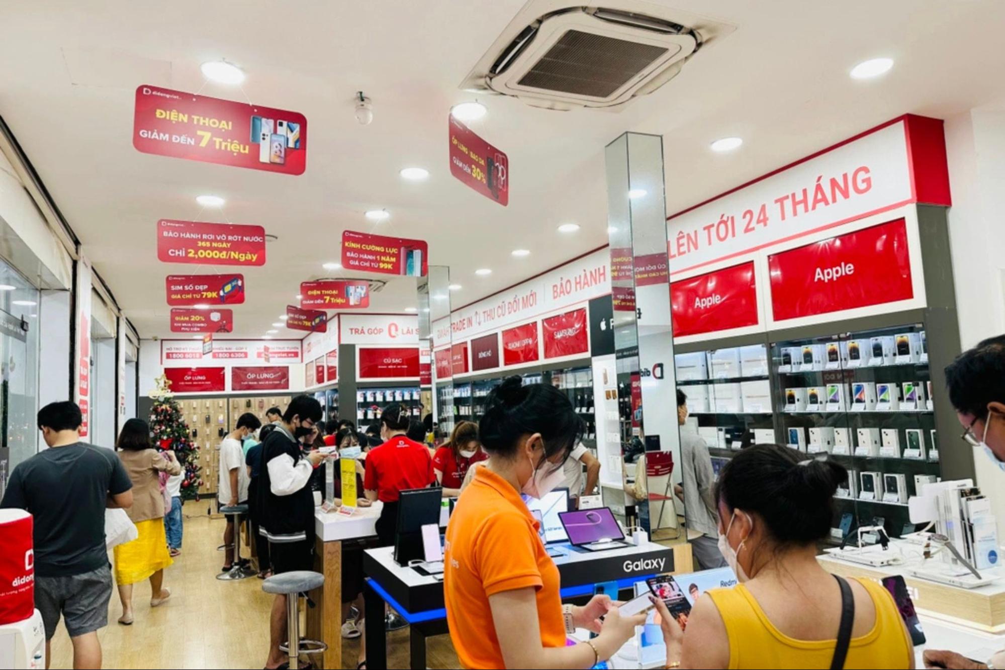 Mua kính cường lực chính hãng tại cửa hàng Di Động Việt trên toàn quốc