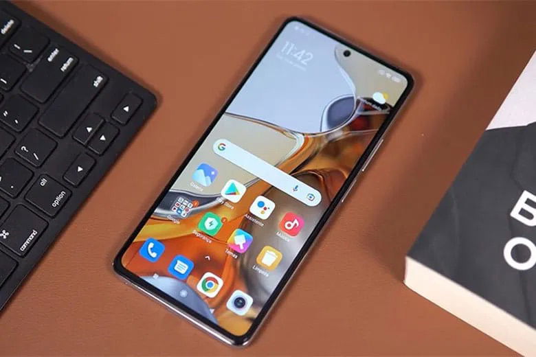 Màn hình AMOLED 120Hz sắc nét
