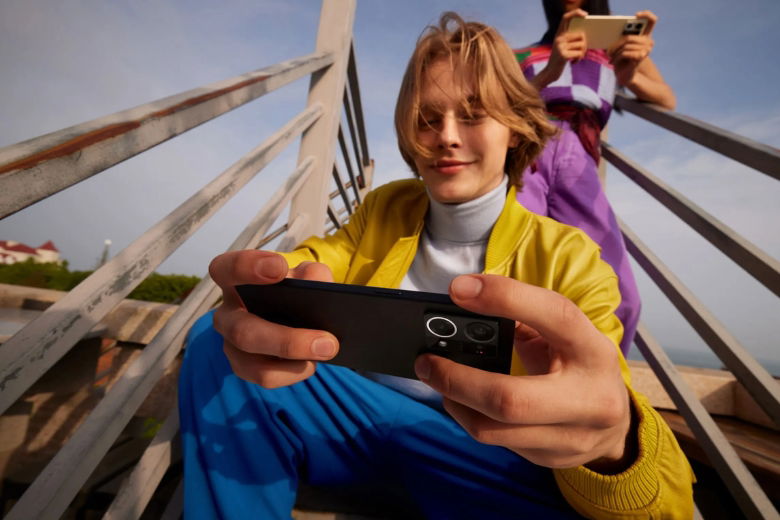 OPPO Reno8 kháng nước IPX4