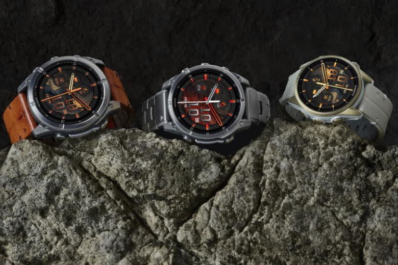 Đồng hồ thông minh Garmin Fenix 8 43mm AMOLED Sapphire