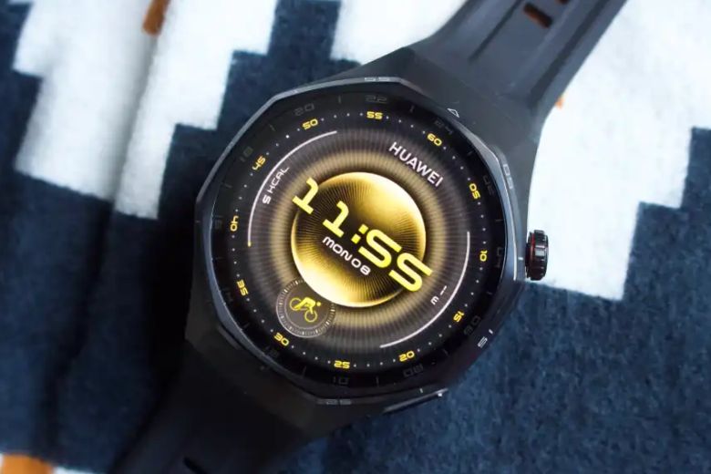 HUAWEI Watch GT 6 Pro 46mm màn hình hiển thị sắc nét, rộng rãi