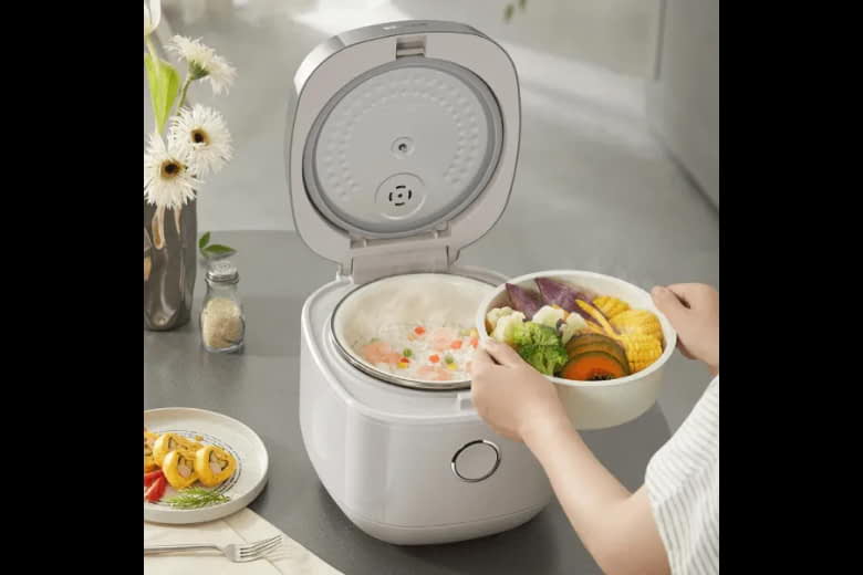 Nồi cơm điện 4L (1.5L VN) 800W Bear RC-4H40Y (DFB-J40Q5)