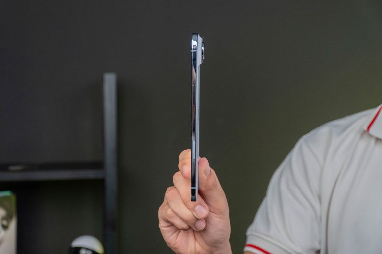 iPhone Air 1TB thiết kế mỏng nhẹ