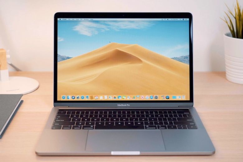 MacBook Air - Pro 2019 được trang bị bàn phím và Touch Pad thông minh