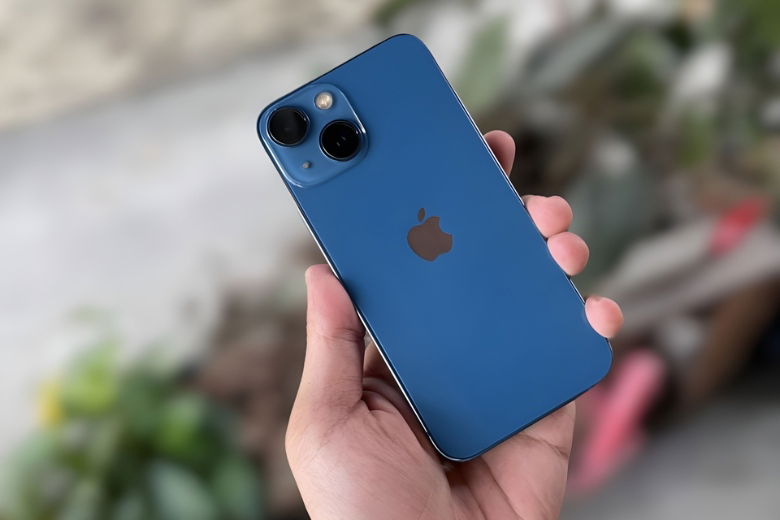 iPhone 13 Series Cũ bản mini thao tác dễ dàng