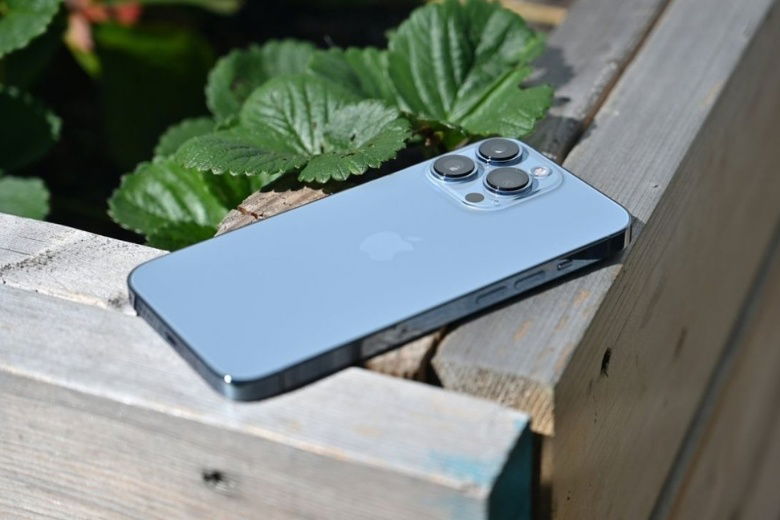 iPhone 13 Series Cũ kiểm tra ngoại hình máy 