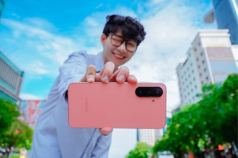 Samsung Galaxy A26 5G 128GB (BHĐT) thiết kế mỏng gọn