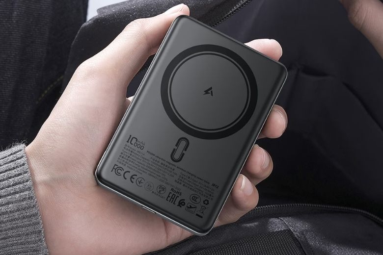 Pin sạc dự phòng Acefast 20W 10.000mAh MagSafe M12 thiết kế nhỏ gọn, tiện lợi