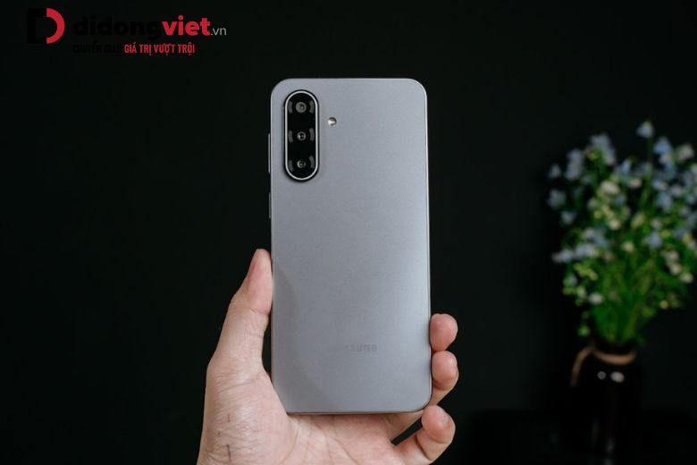 Samsung Galaxy A17 LTE 128GB Chính Hãng (BHĐT) thiết kế mỏng nhẹ, hiện đại