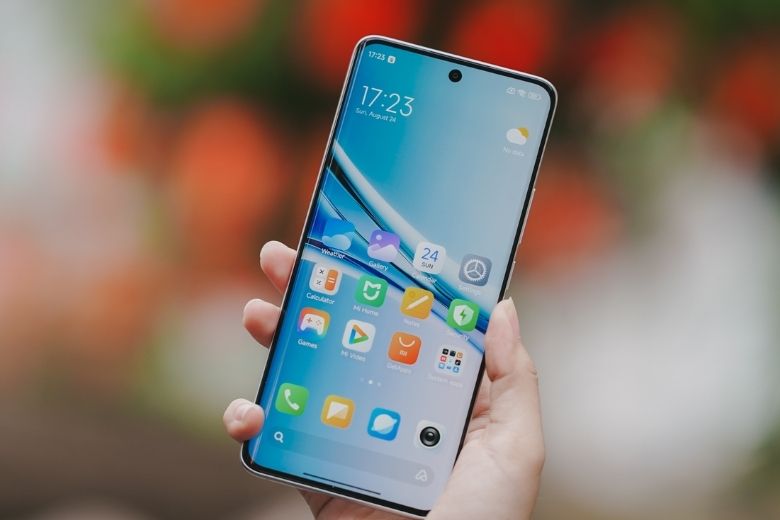 Xiaomi Redmi Note 15 5G màn hình hiển thị rộng rãi