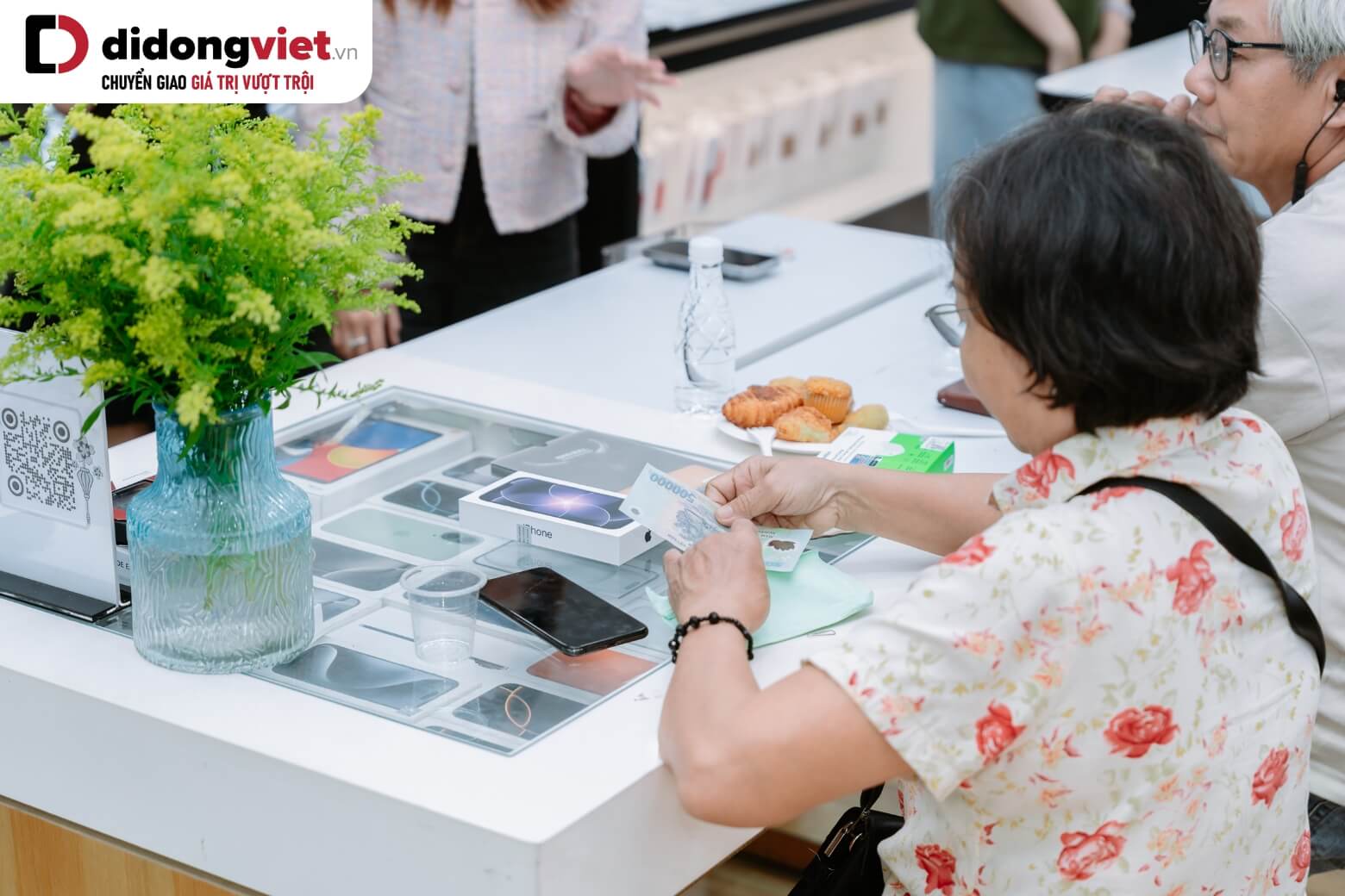 iPhone 17e 256GB Chính Hãng dung lượng khởi điểm 256GB