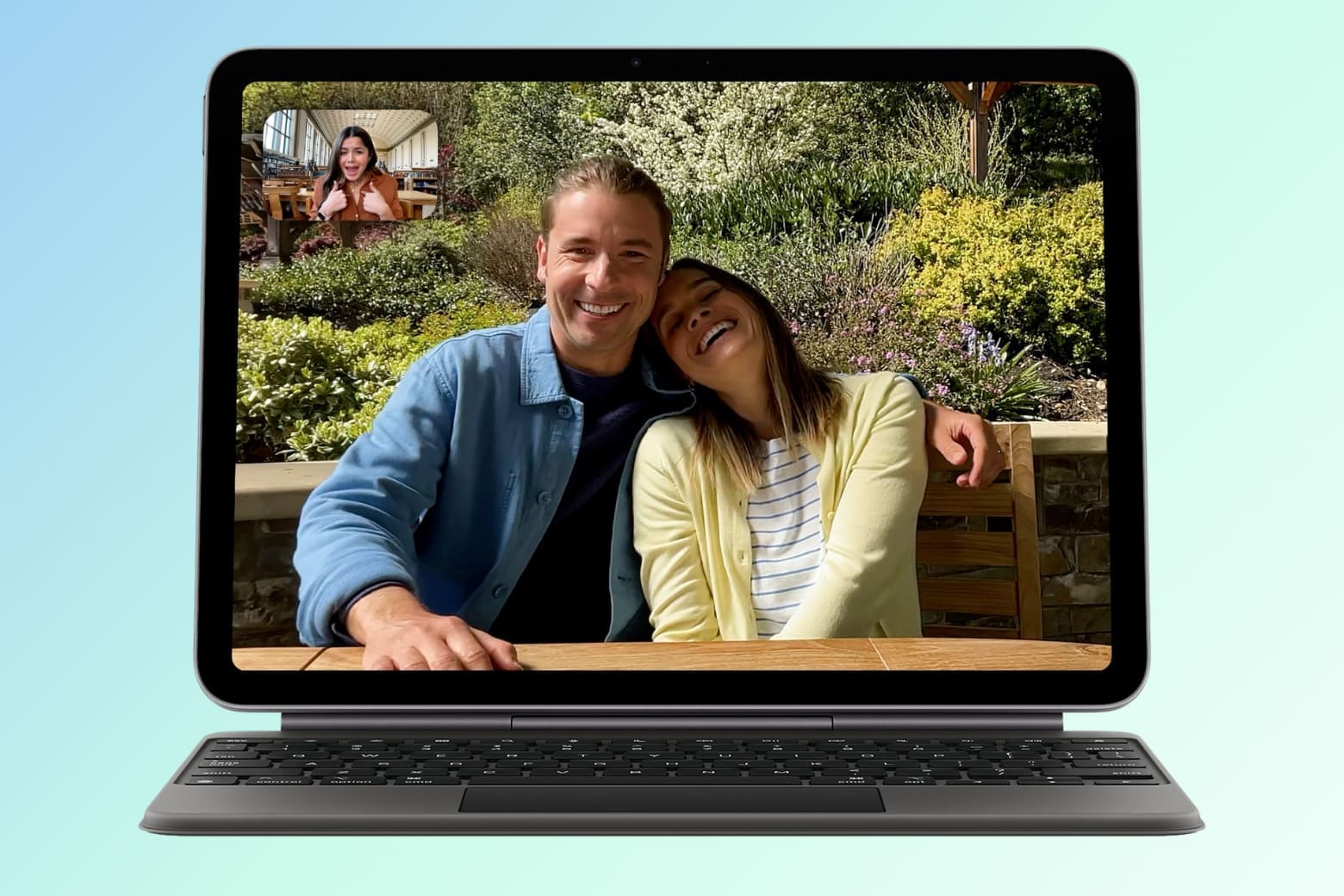 Màn hình Liquid Retina 12,9 inch sắc nét, đủ sáng mọi điều kiện