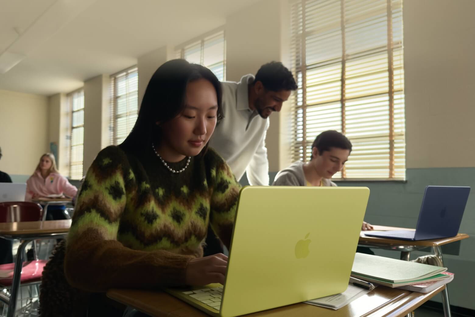 MacBook Neo 13 inch 8GB/256GB Chính Hãng thời lượng pin dài lâu