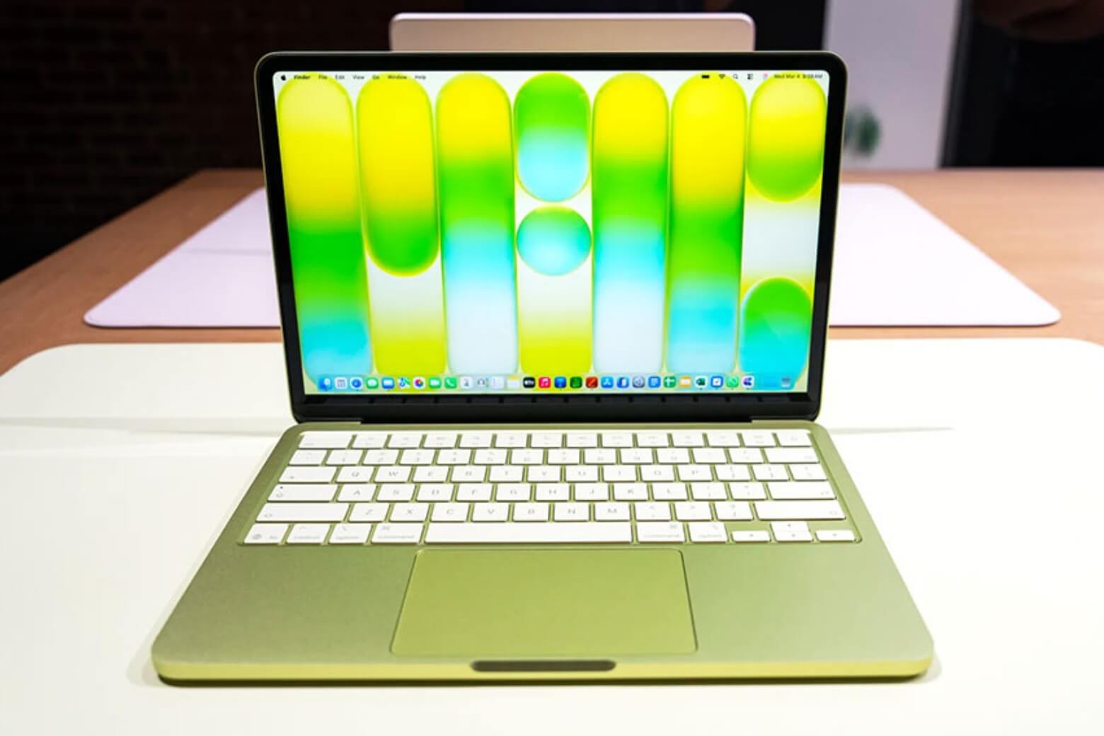 MacBook Neo 13 inch 8GB/256GB Chính Hãng thời gian ra mắt