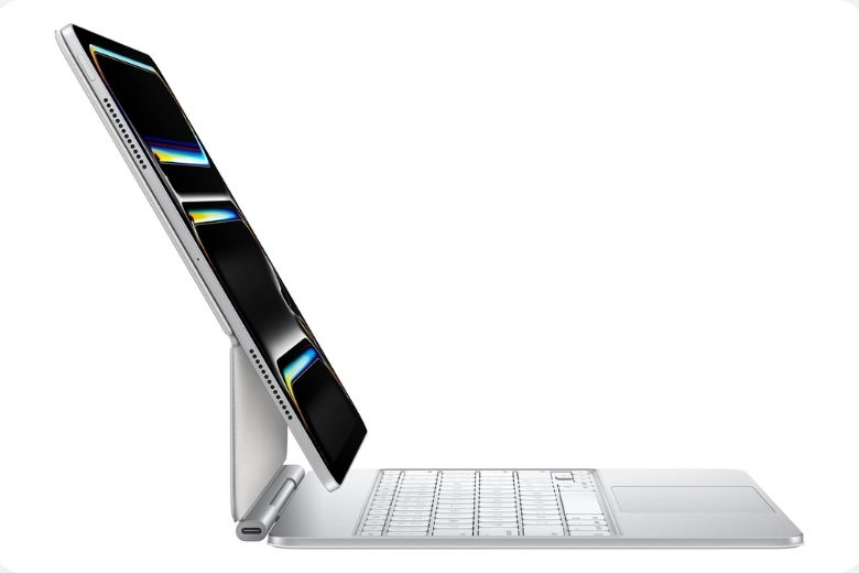 Magic Keyboard trên iPad Air M4 13 inch 256GB