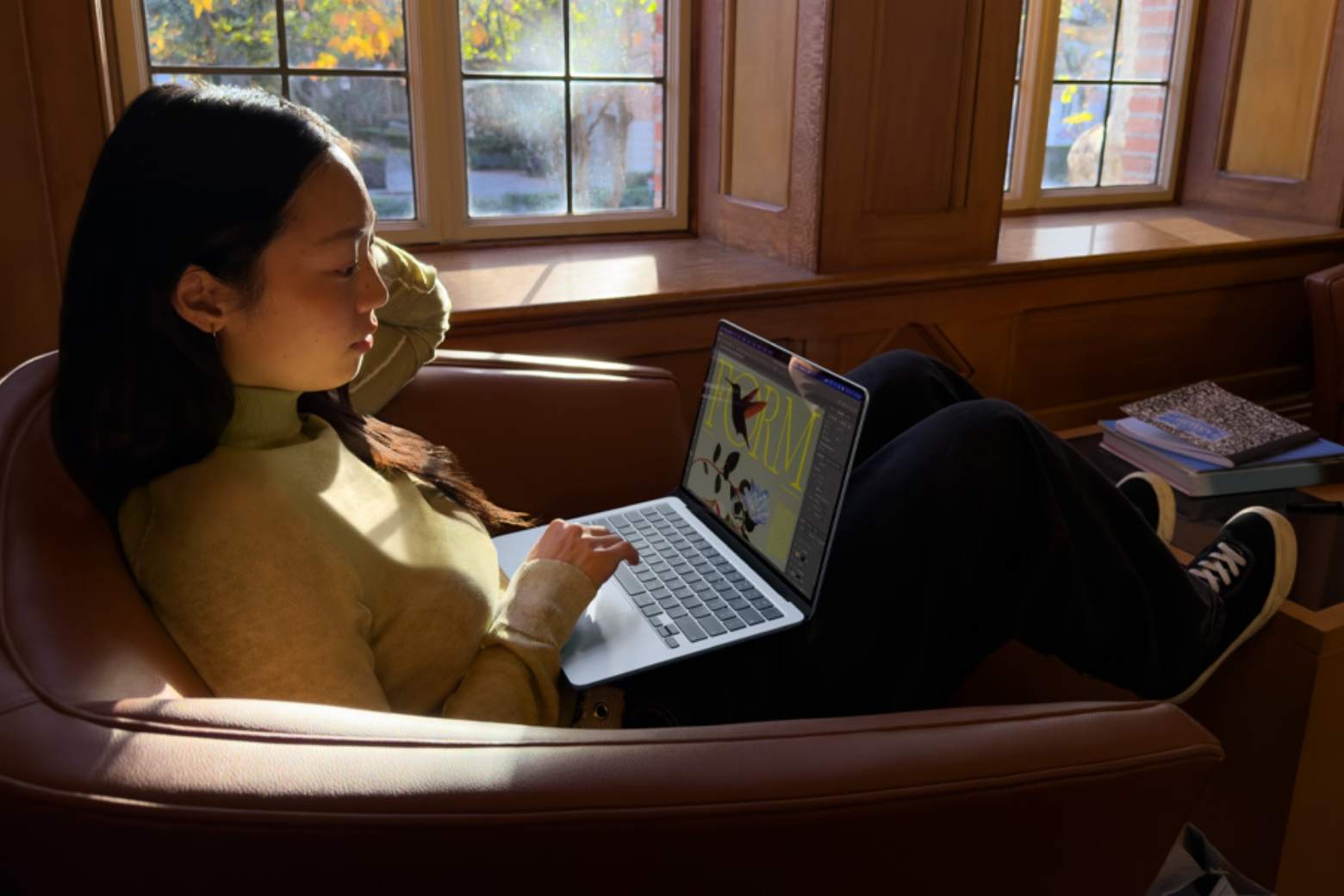 MacBook Air M5 13 inch 16GB/512GB pin 18 giờ