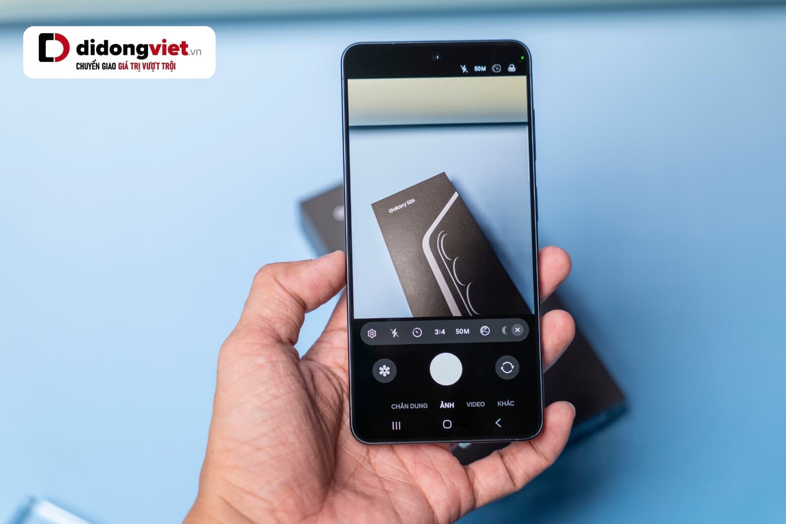 Camera Galaxy S26 gồm cảm biến 50MP, zoom quang học 2x/3x và Galaxy AI hỗ trợ chỉnh sửa ảnh chuyên nghiệp.