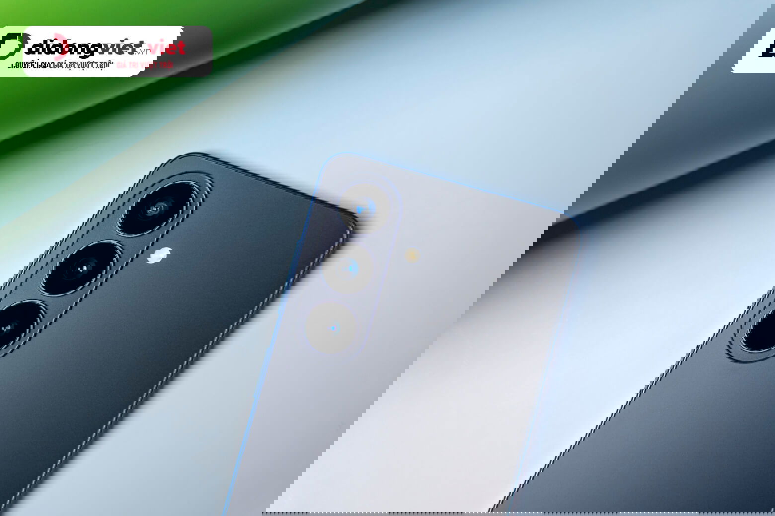 Samsung Galaxy S26 bắt đầu đặt trước từ 26/02/2026, giao hàng dự kiến 06/03/2026.