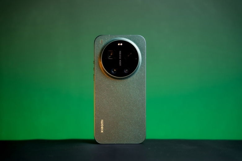 Thiết kế và hiển thị trên Xiaomi 17 Ultra