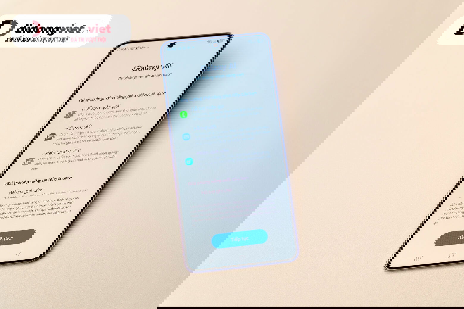 Galaxy AI tích hợp sâu — Circle to Search, dịch thuật, tóm tắt cuộc họp + Knox Vault bảo vệ dữ liệu cấp phần cứng.
