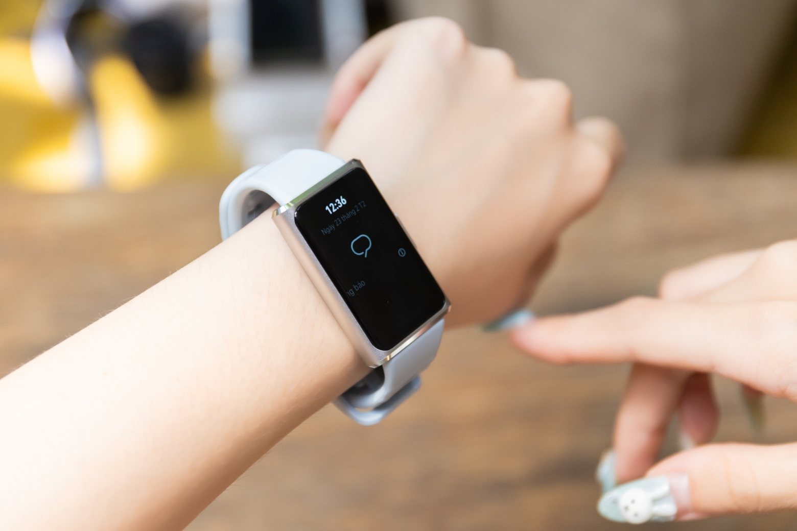 Vòng đeo tay thông minh HUAWEI Band 11 Pro theo dõi sức khỏe