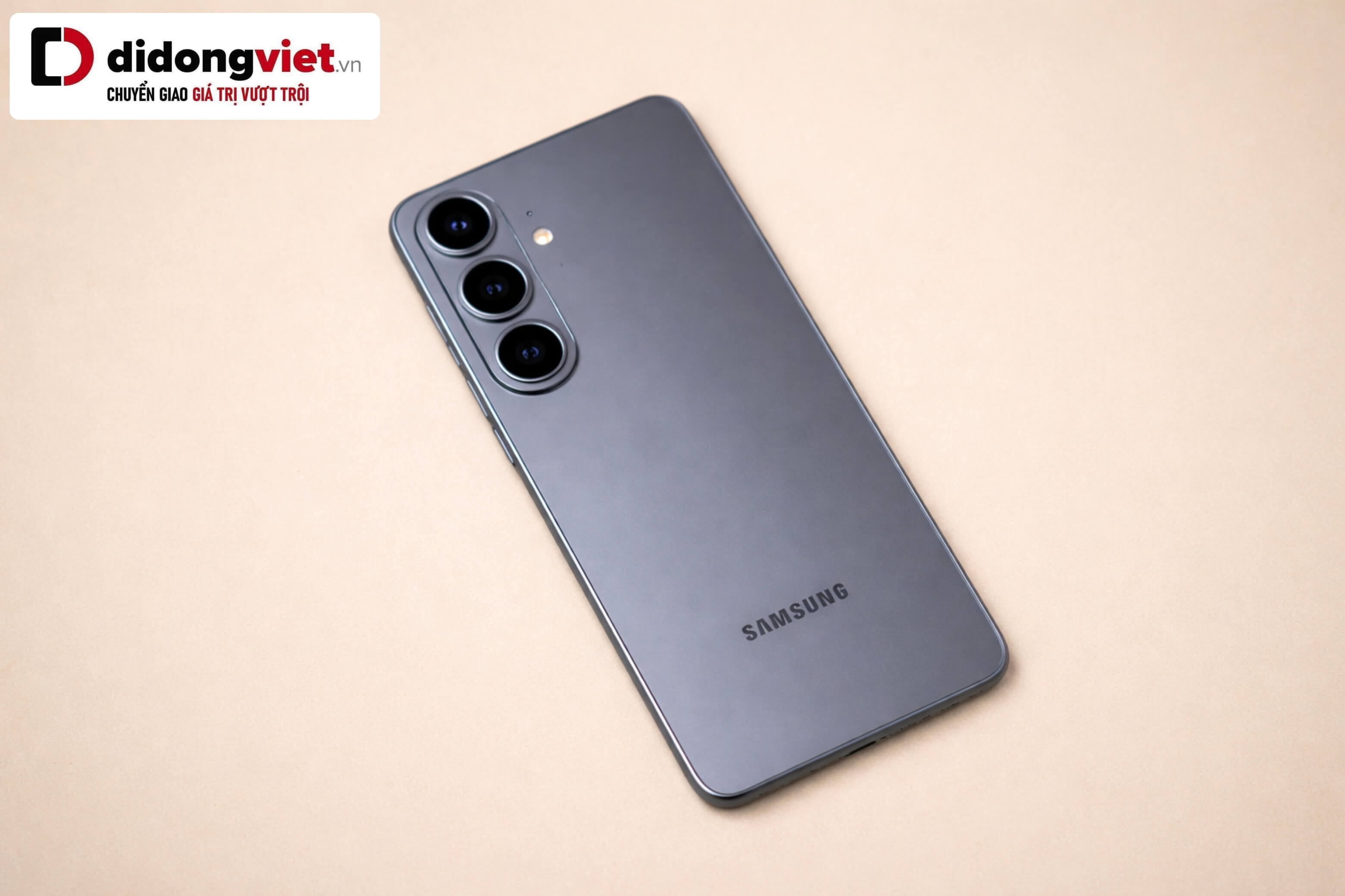 Samsung S26 đang ở thời điểm đáng mua nhất với giá tốt và phần mềm ổn định hoàn thiện. Samsung S26 đang ở thời điểm đáng mua nhất với giá tốt và phần mềm ổn định hoàn thiện.