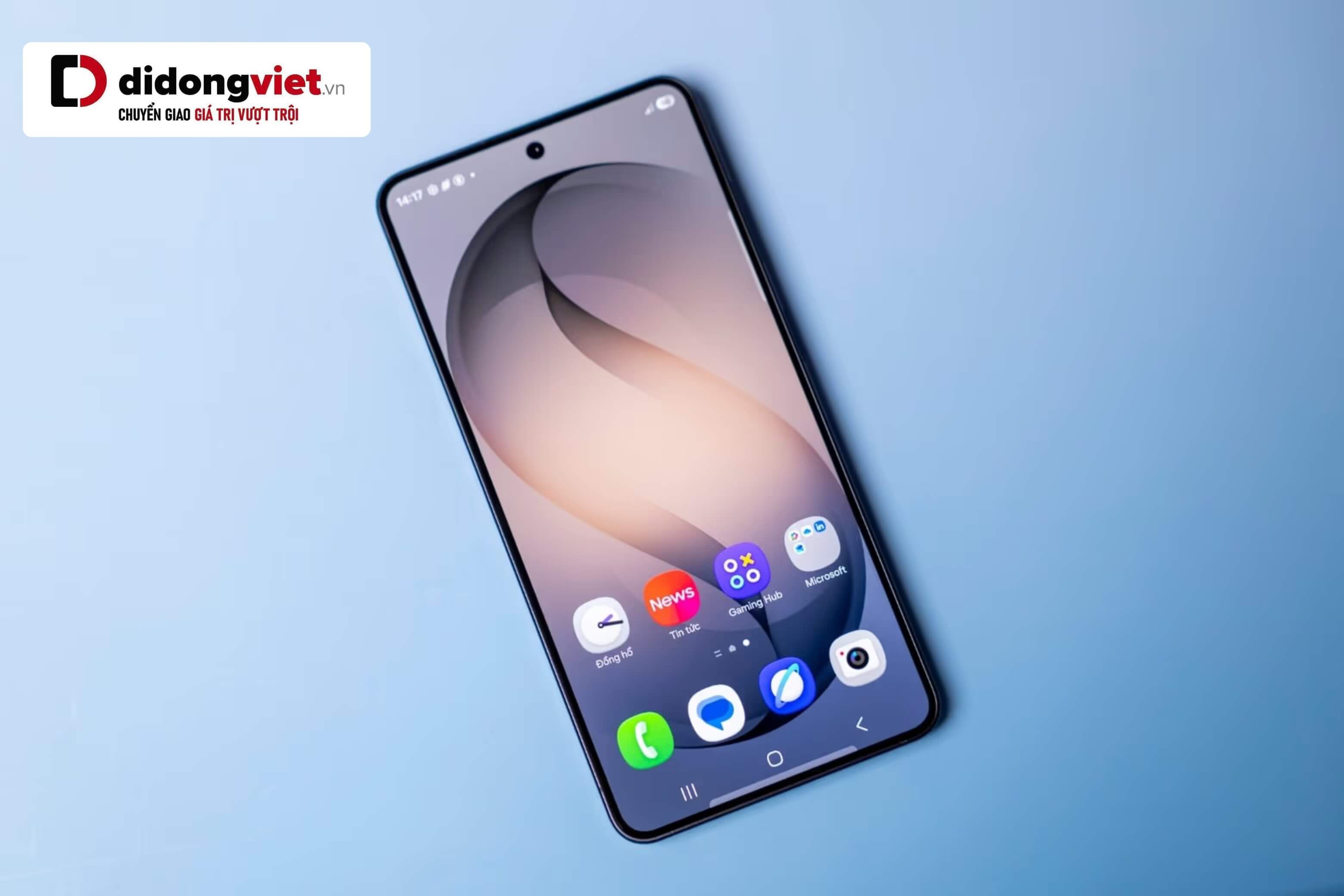 Galaxy S26 mang đến trải nghiệm cầm nắm nhẹ nhàng cùng màn hình hiển thị xuất sắc trong mọi điều kiện. Galaxy S26 mang đến trải nghiệm cầm nắm nhẹ nhàng cùng màn hình hiển thị xuất sắc trong mọi điều kiện.