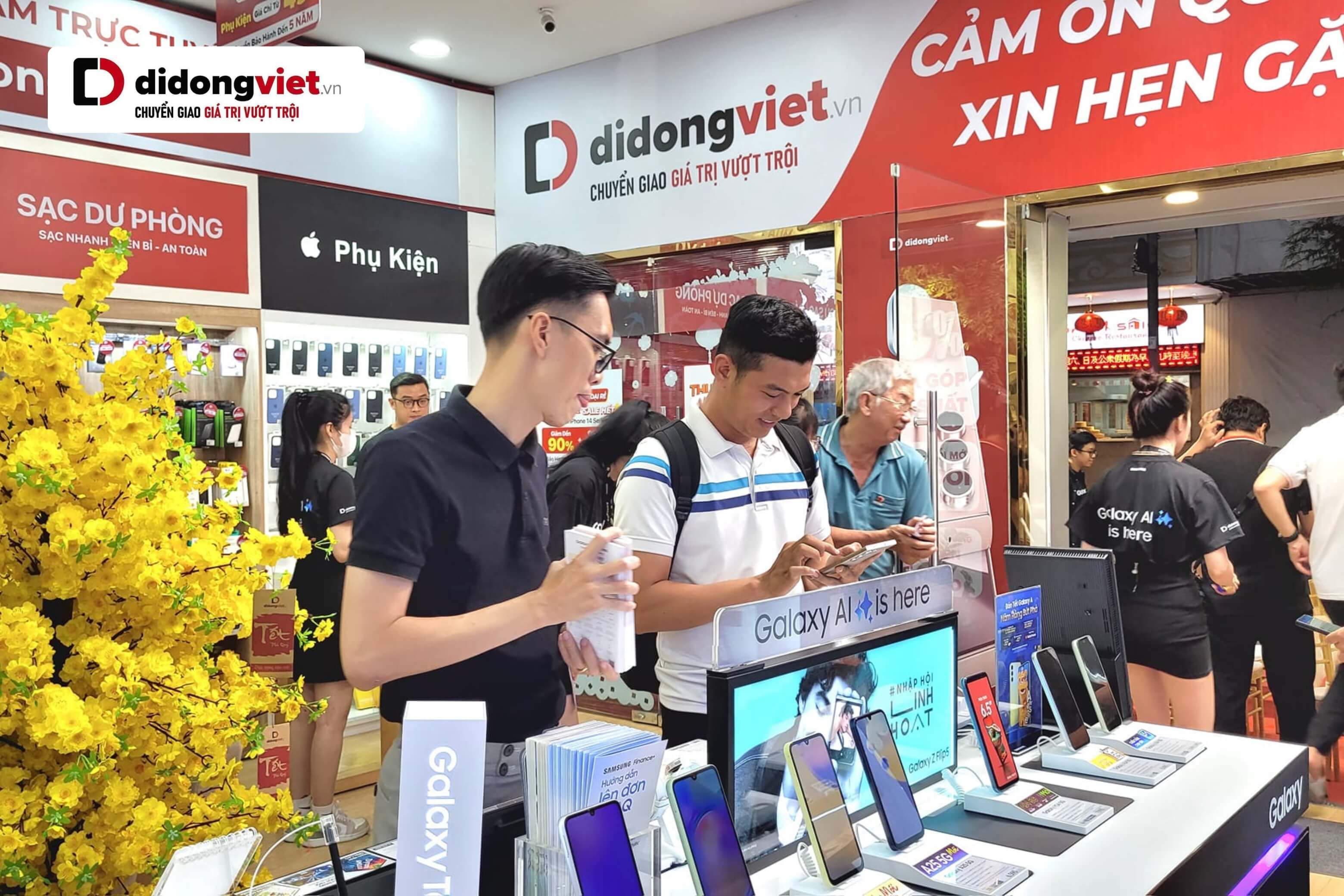 Chính sách bảo hành vượt chuẩn cùng quy trình thu cũ minh bạch giúp khách hàng an tâm mua sắm.