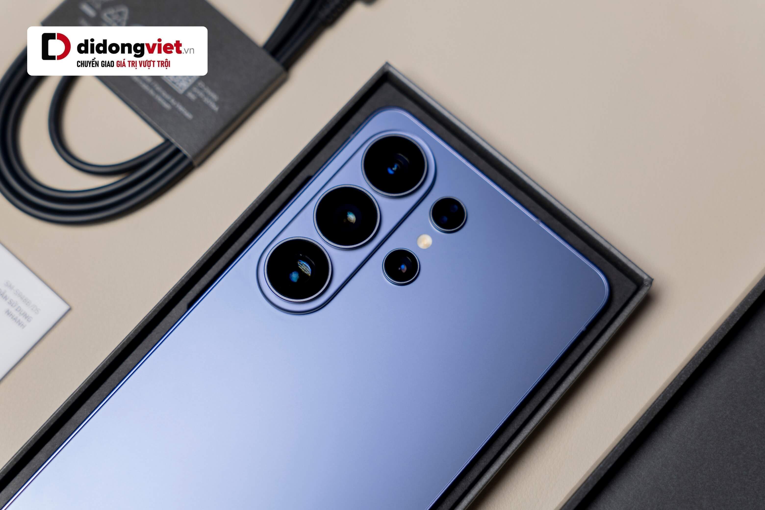 Galaxy S26 Ultra nổi bật với thiết kế siêu mỏng, hiệu năng mạnh mẽ và công nghệ bảo mật màn hình tiên tiến.