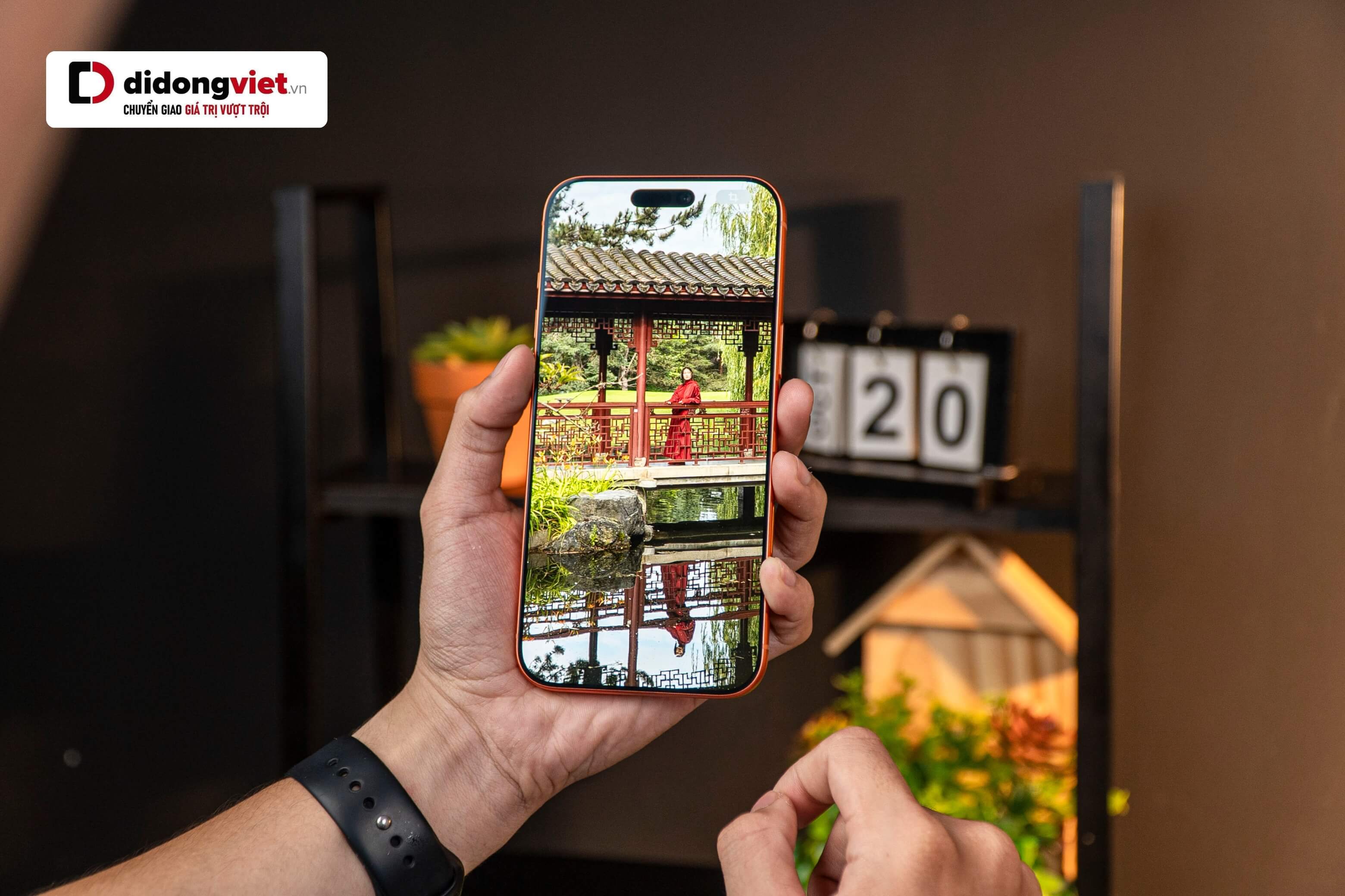 Pin bền bỉ cả ngày cùng hệ thống camera 48MP linh hoạt giúp ghi lại mọi khoảnh khắc một cách dễ dàng và sắc nét. Pin bền bỉ cả ngày cùng hệ thống camera 48MP linh hoạt giúp ghi lại mọi khoảnh khắc một cách dễ dàng và sắc nét.
