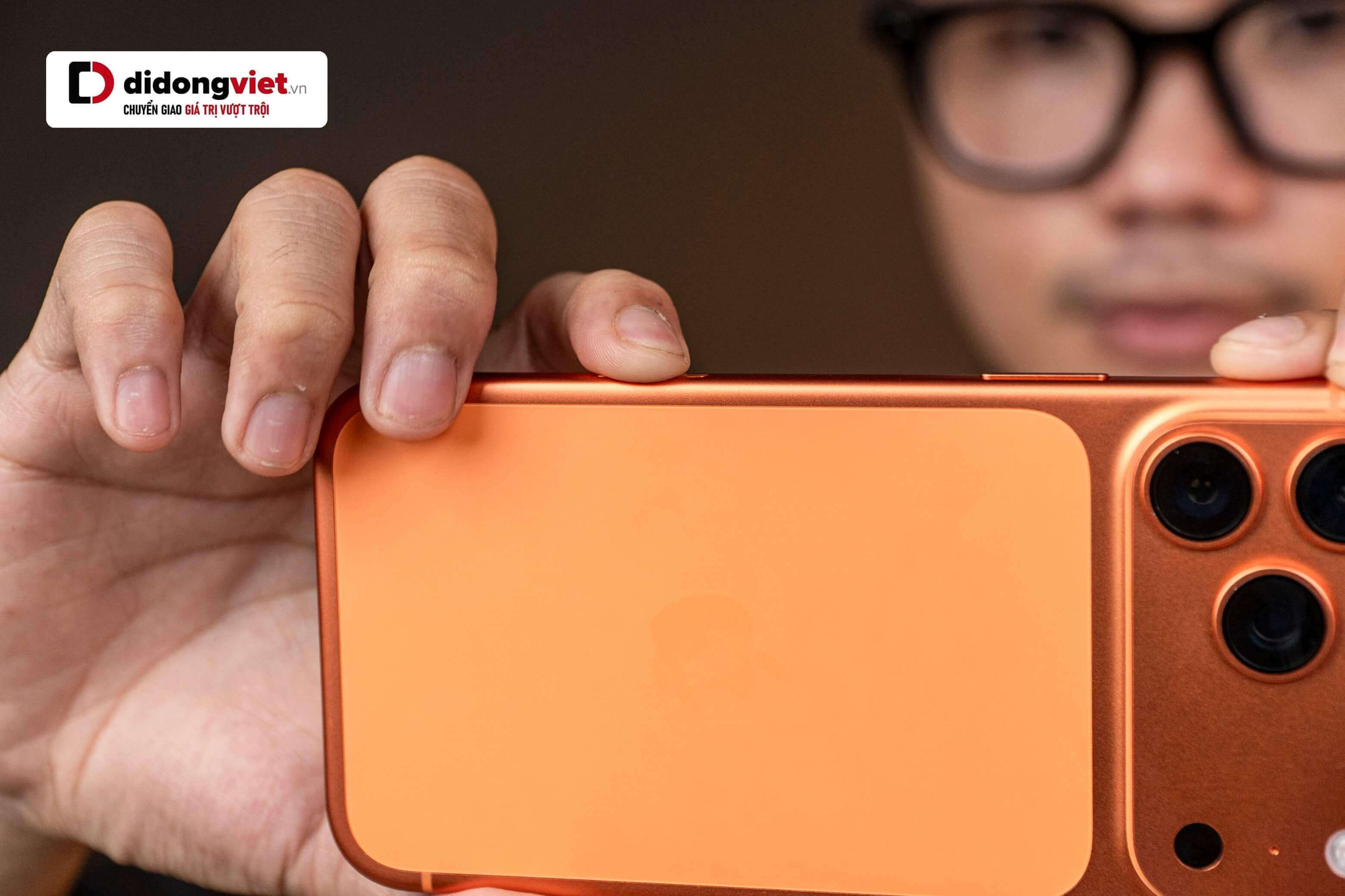 Sở hữu iPhone 17 Pro Max chính hãng cùng chính sách hậu mãi minh bạch và quyền lợi bảo hành toàn diện. Sở hữu iPhone 17 Pro Max chính hãng cùng chính sách hậu mãi minh bạch và quyền lợi bảo hành toàn diện.
