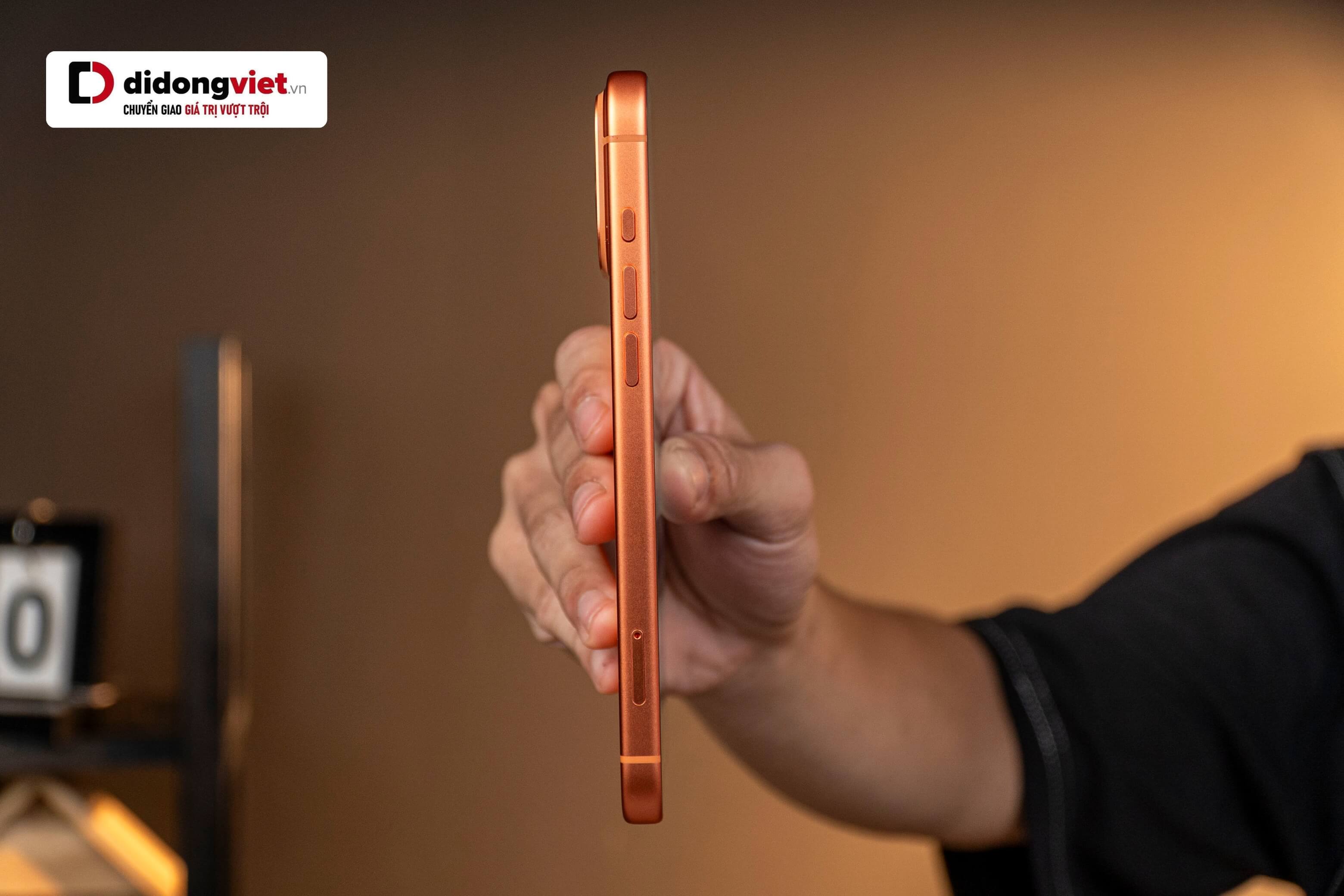 iPhone 17 Pro Max nổi bật với màn hình lớn 6.9 inch và thời lượng pin thuộc nhóm tốt nhất phân khúc. iPhone 17 Pro Max nổi bật với màn hình lớn 6.9 inch và thời lượng pin thuộc nhóm tốt nhất phân khúc.