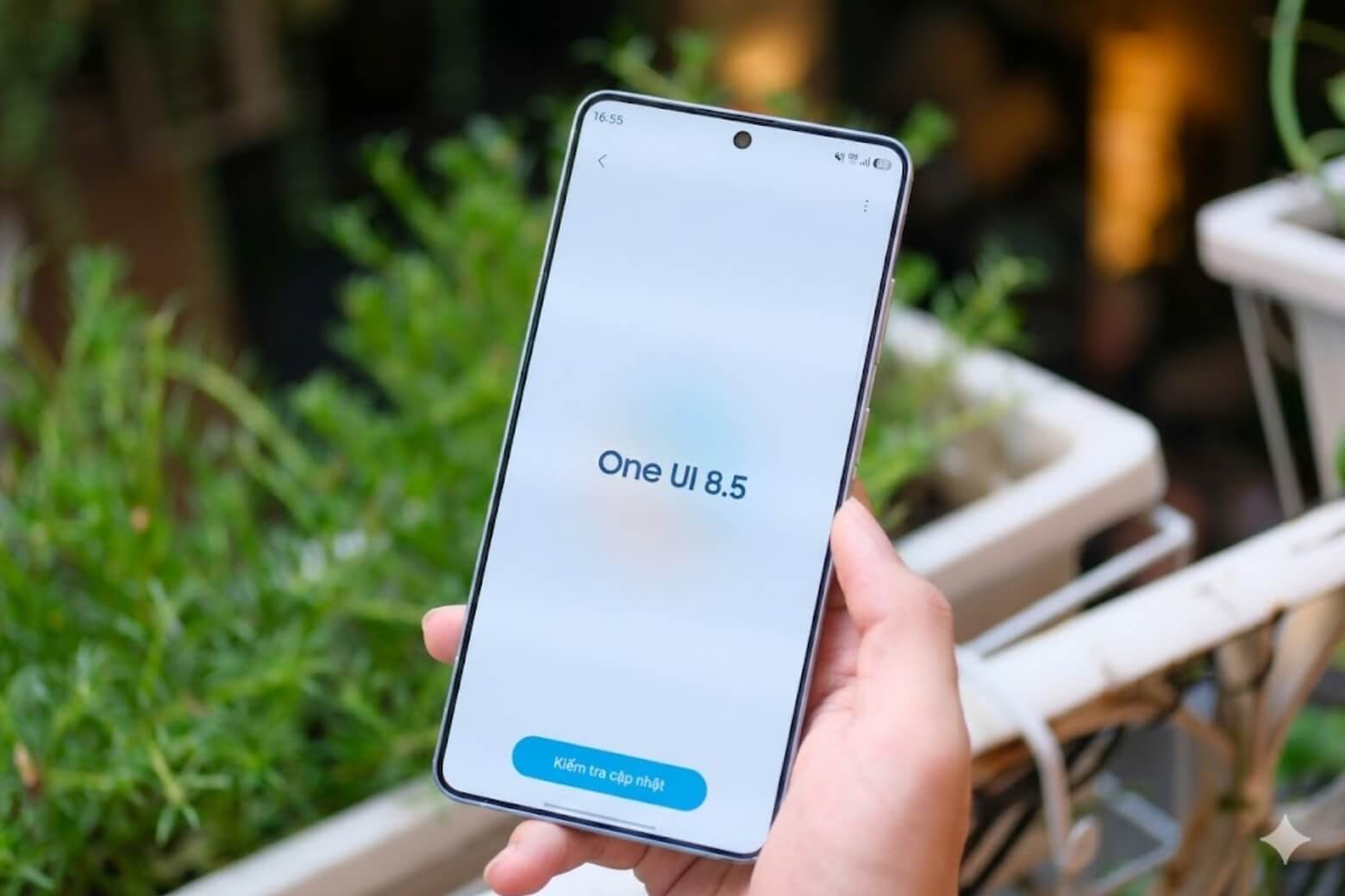 Hỗ trợ cập nhật 6 năm giúp Galaxy A27 5G duy trì trải nghiệm ổn định và an toàn trong thời gian dài. Hỗ trợ cập nhật 6 năm giúp Galaxy A27 5G duy trì trải nghiệm ổn định và an toàn trong thời gian dài.
