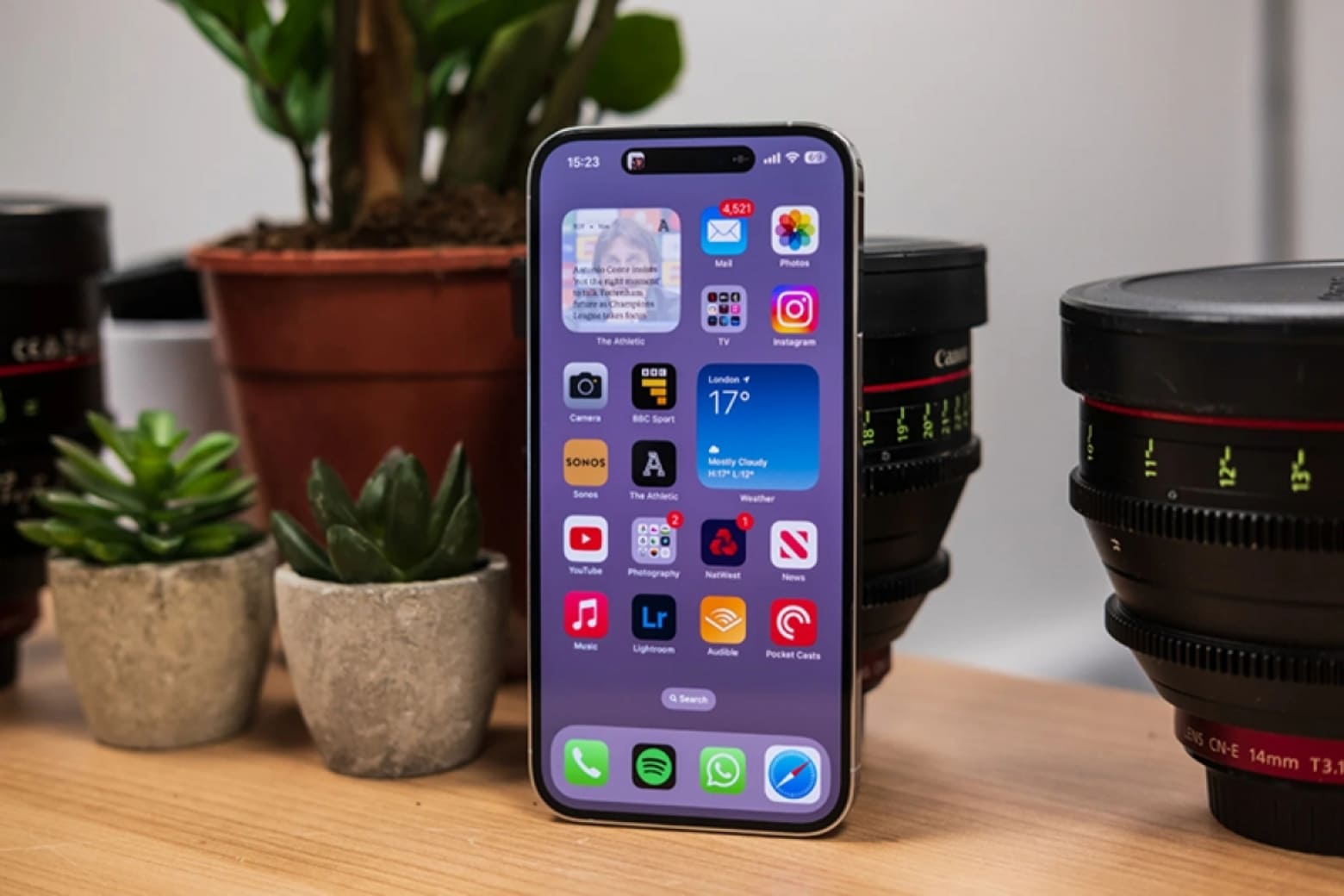 Khả năng cập nhật hệ điều hành iOS và Apple Intelligence Khả năng cập nhật hệ điều hành iOS và Apple Intelligence