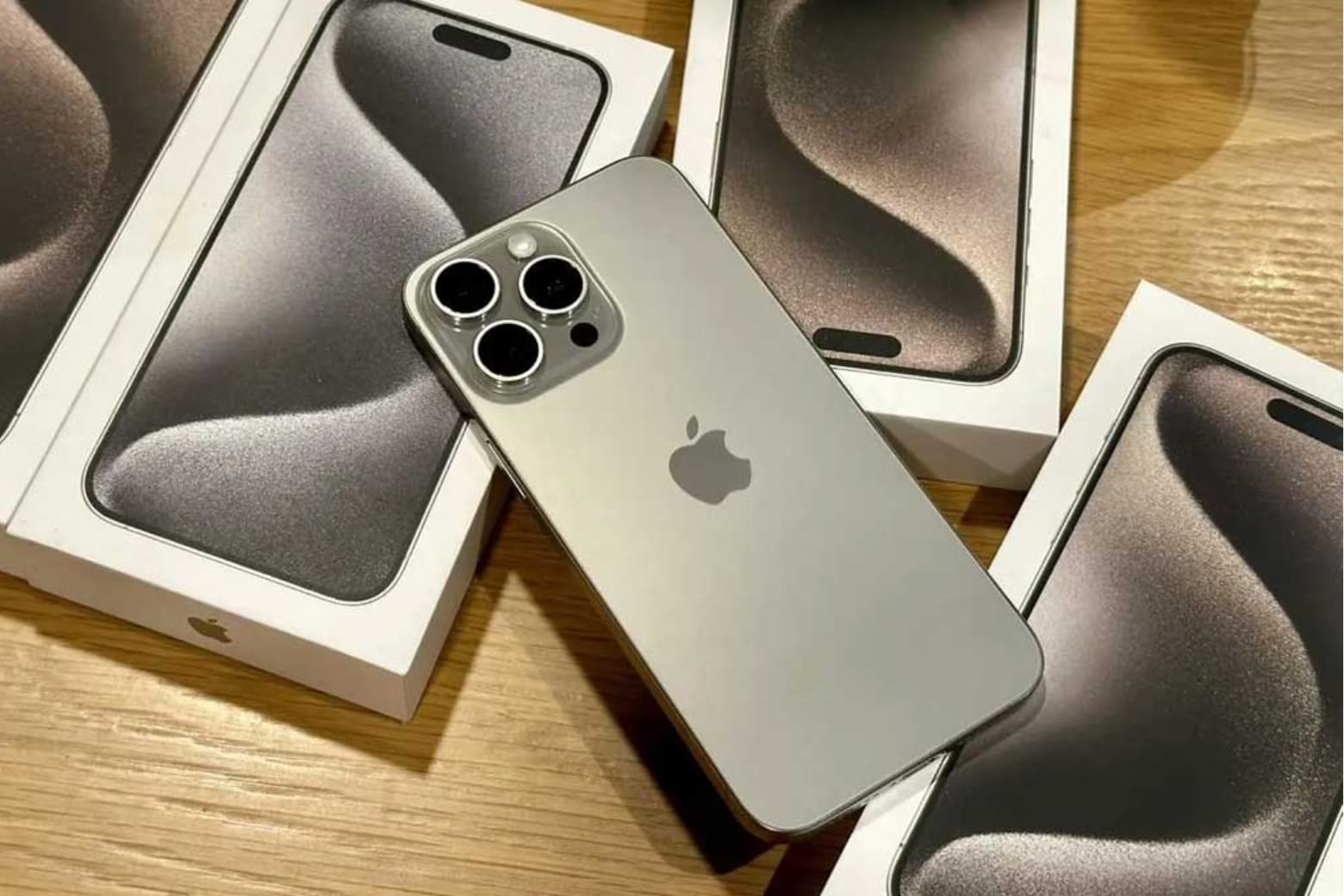iPhone 15 Pro Max iPhone 15 Pro Max