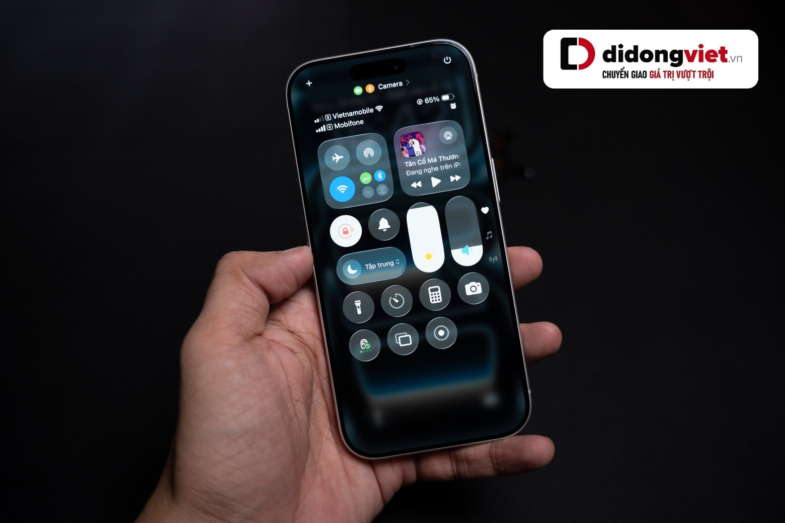 iPhone 17 Pro pin bền sạc nhanh 40W 