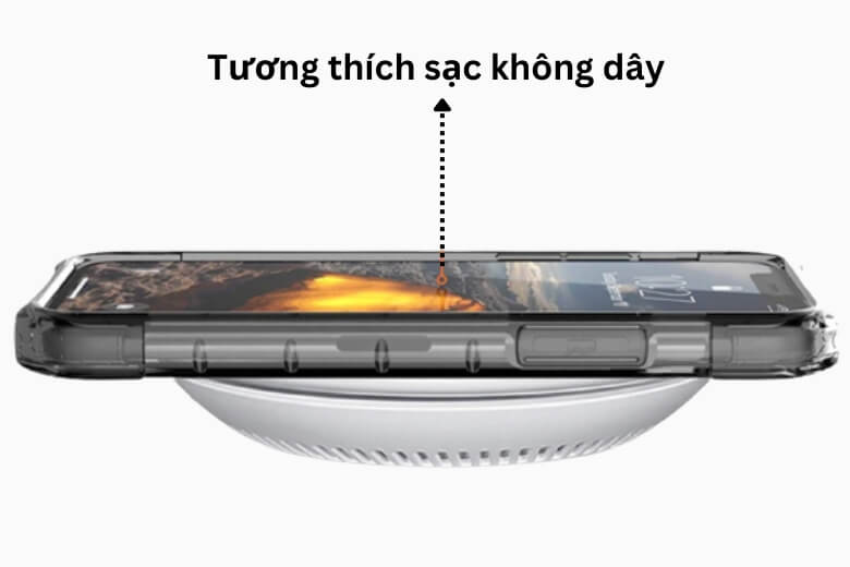 Tích hợp vòng nam châm giúp tương thích với thanh toán qua Apple Pay hoặc nạp pin bằng sạc không dây MagSafe