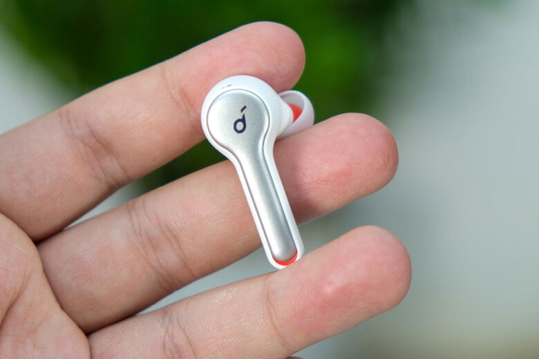 Chất lượng âm thanh tuyệt vời, công nghệ chống ồn CVC 8.0