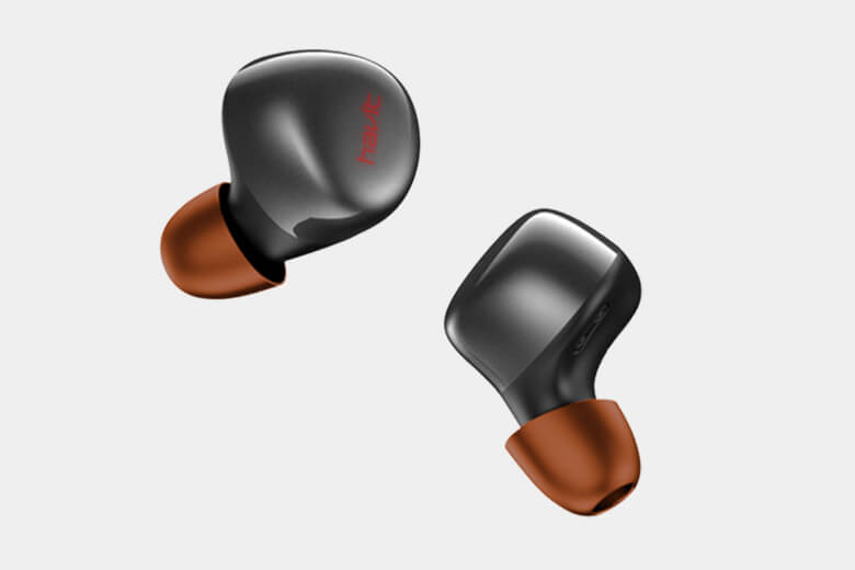 Chất liệu cao cấp, phối màu cuốn hút