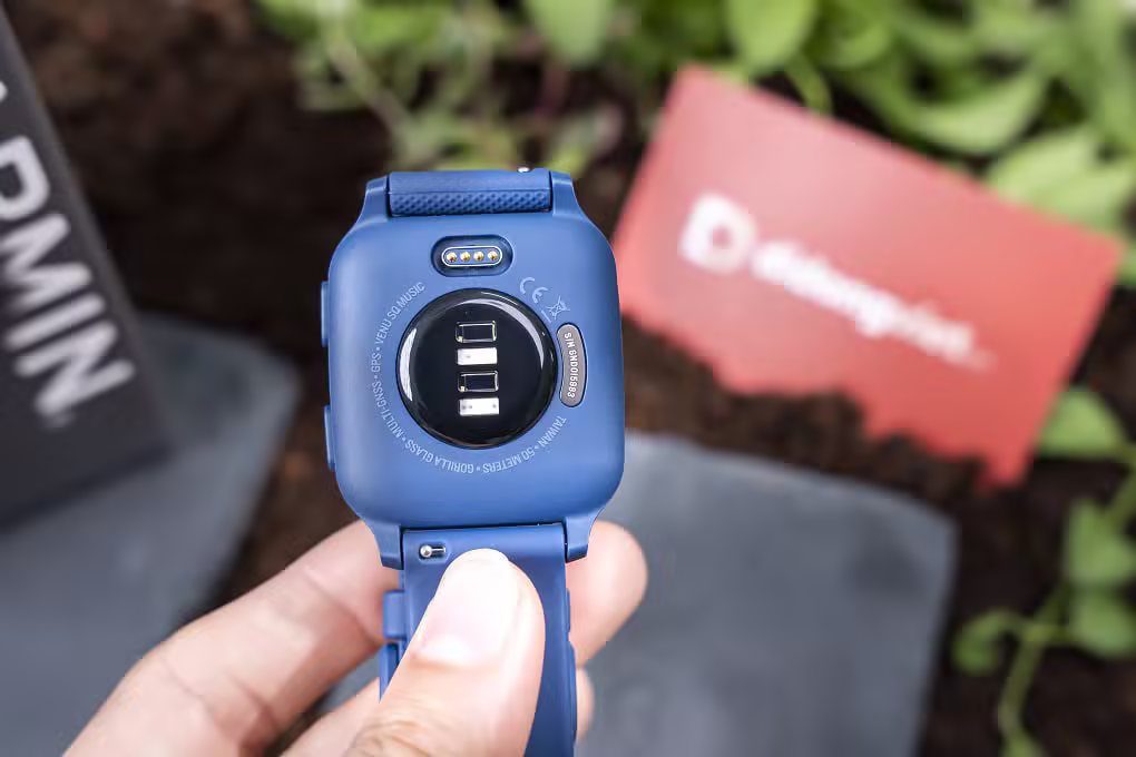 Đồng hồ thông minh Garmin Venu SQ - ảnh 1