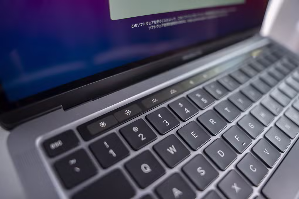 MacBook Pro 13-inch 2020 | M1 16GB/256GB - ảnh 5