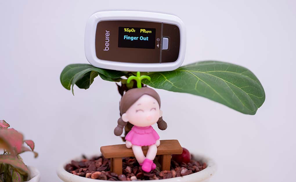 Máy đo nồng độ Oxy SpO2 BEURER PO30-Màu trắng