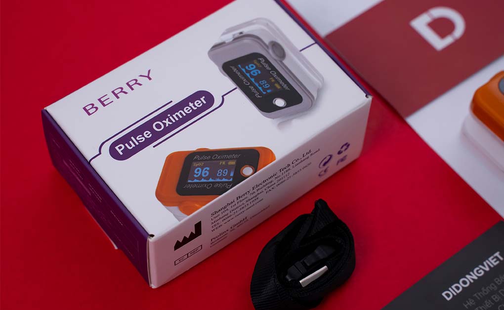 Máy đo nồng độ Oxy SPO2 BERRY BM1000C-Màu trắng