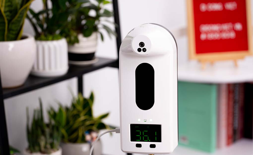 Máy xịt khử khuẩn và Đo nhiệt độ tự động V18 PRO-Màu đen