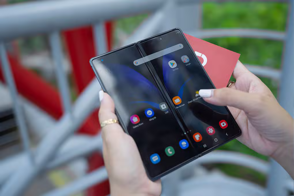Samsung Galaxy Z Fold2 5G 256GB Chính Hãng - ảnh 4