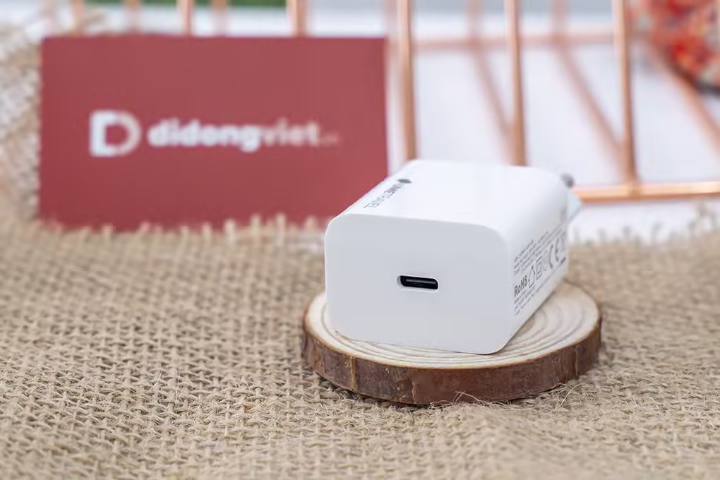 Củ sạc USB-Type C 20W A6 UmeTravel - ảnh 4