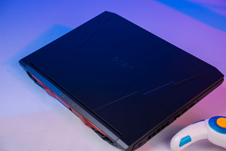 Thiết kế Laptop Gaming Acer Nitro 5 Eagle AN515-57-51G6
