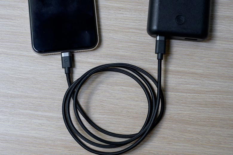Cáp sạc Mophie USB-C to Lightning (1M)